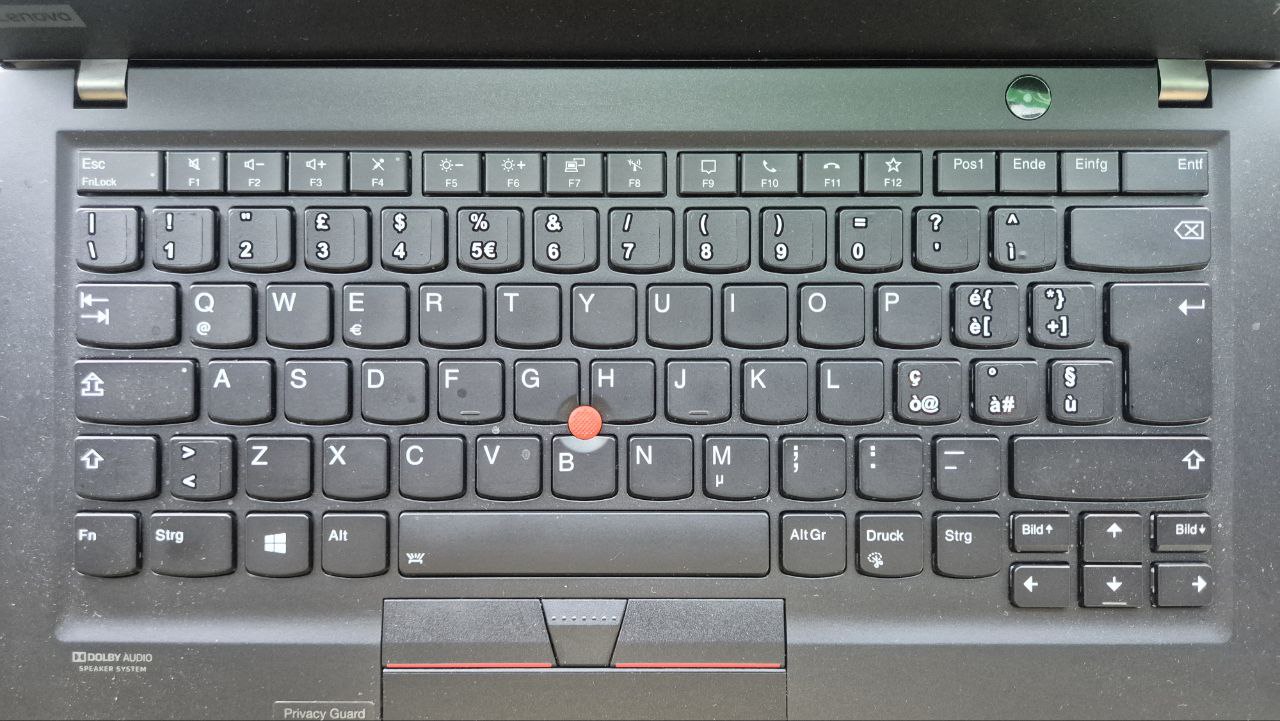 latop14" con adesivi